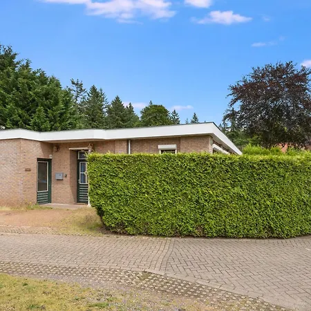 Ruim Vakantiehuis Dichtbij Bos En Heide Holiday home