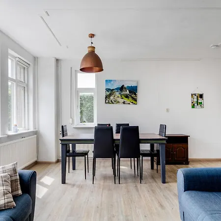 Ruim Vakantiehuis Dichtbij Bos En Heide